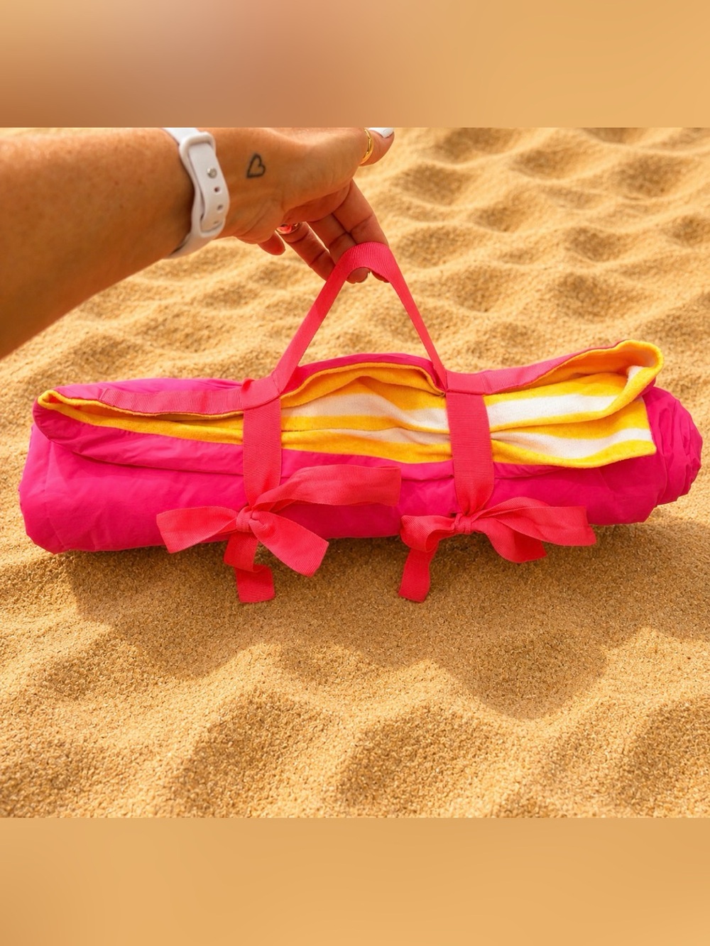 Victoria's Secret Summer Sunset Roll Up Beach Blanket Mat Pink Striped 48x56 VS - Picture 6 of 9